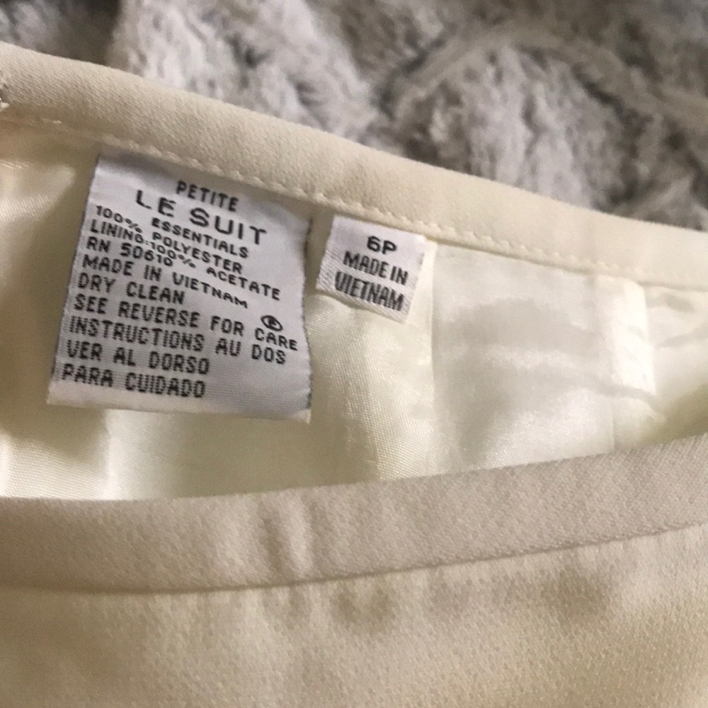 Le Suit Petite White Flared Hem - Picture 3 of 9